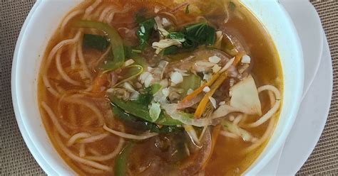  Tsampa Thukpa: A Hearty Broth Overflowing with Nourishment and Spiced With Nomadic Traditions!